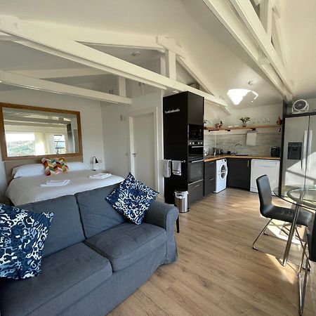 Spacious Lodge With King Sized Bed インヴェラレイ エクステリア 写真