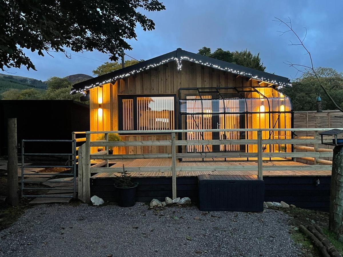 Spacious Lodge With King Sized Bed インヴェラレイ エクステリア 写真