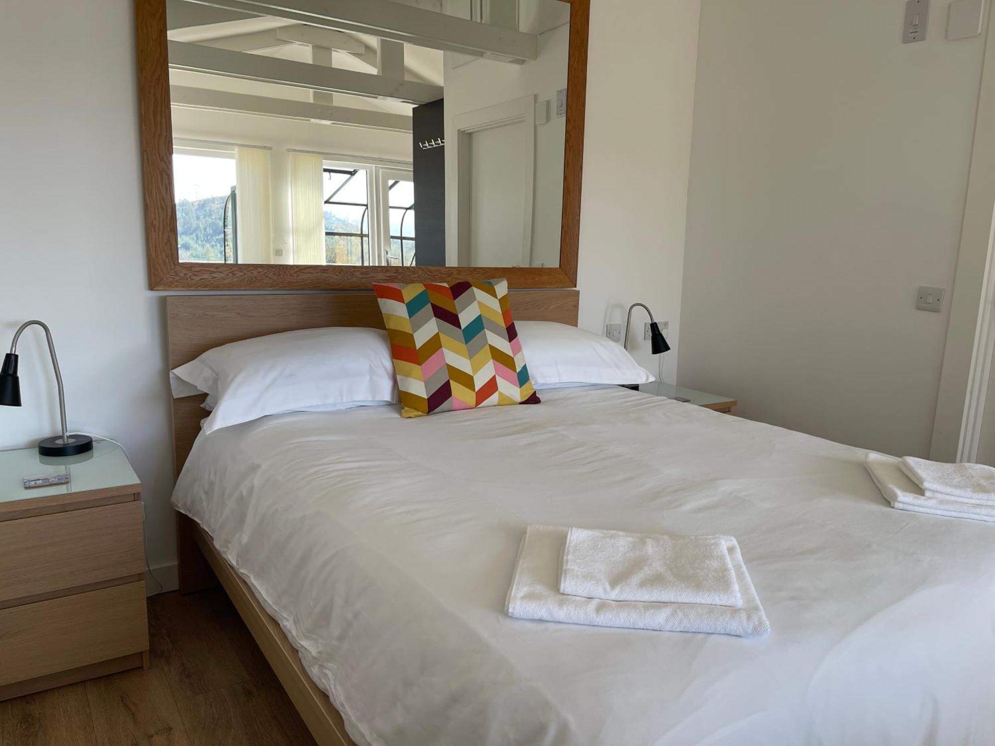 Spacious Lodge With King Sized Bed インヴェラレイ エクステリア 写真