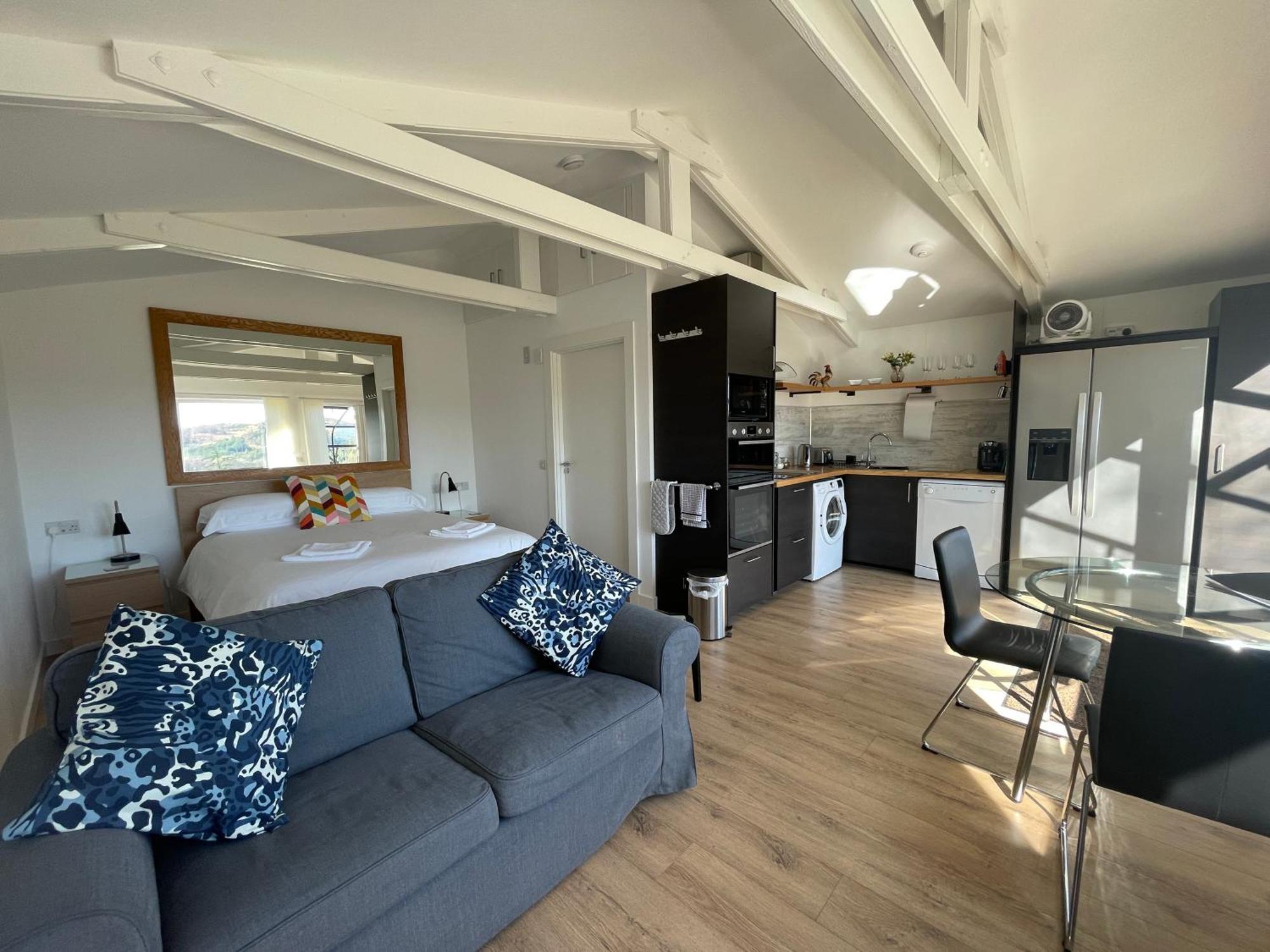 Spacious Lodge With King Sized Bed インヴェラレイ エクステリア 写真